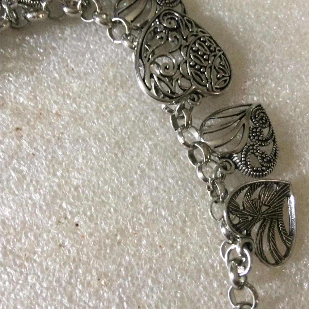 Hearts charms bracelet